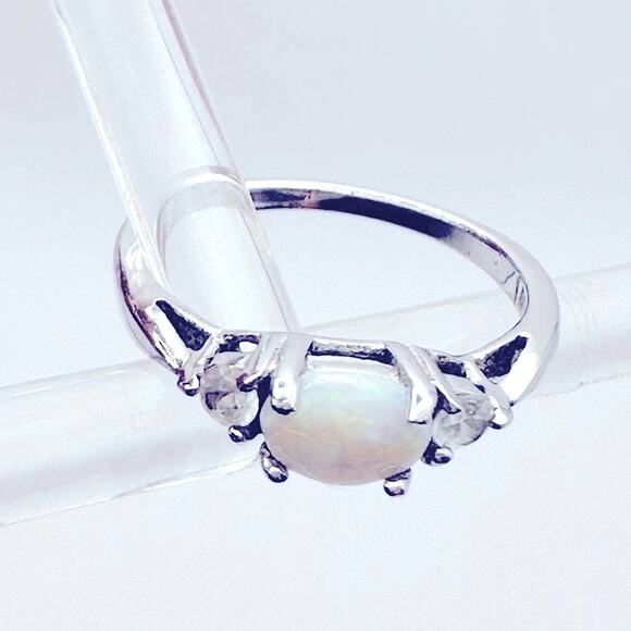 Avon Sterling Silver Opal Stacking Ring Size 5 Vintage Retro Casual Preppy - Picture 1 of 11